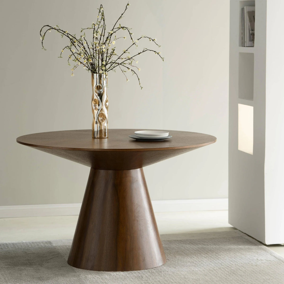 Fynix 47β Round Dining Table with Ash Wood Veneer Top and Pedestal Base - Elax Furniture