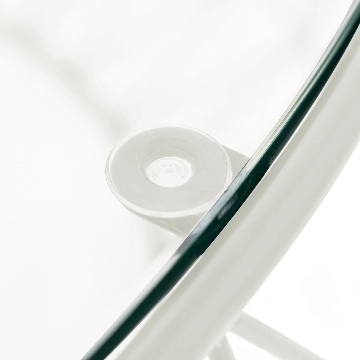 Malibu Modern Round Glass Top Coffee Table With Chrome Base - Elax Furniture