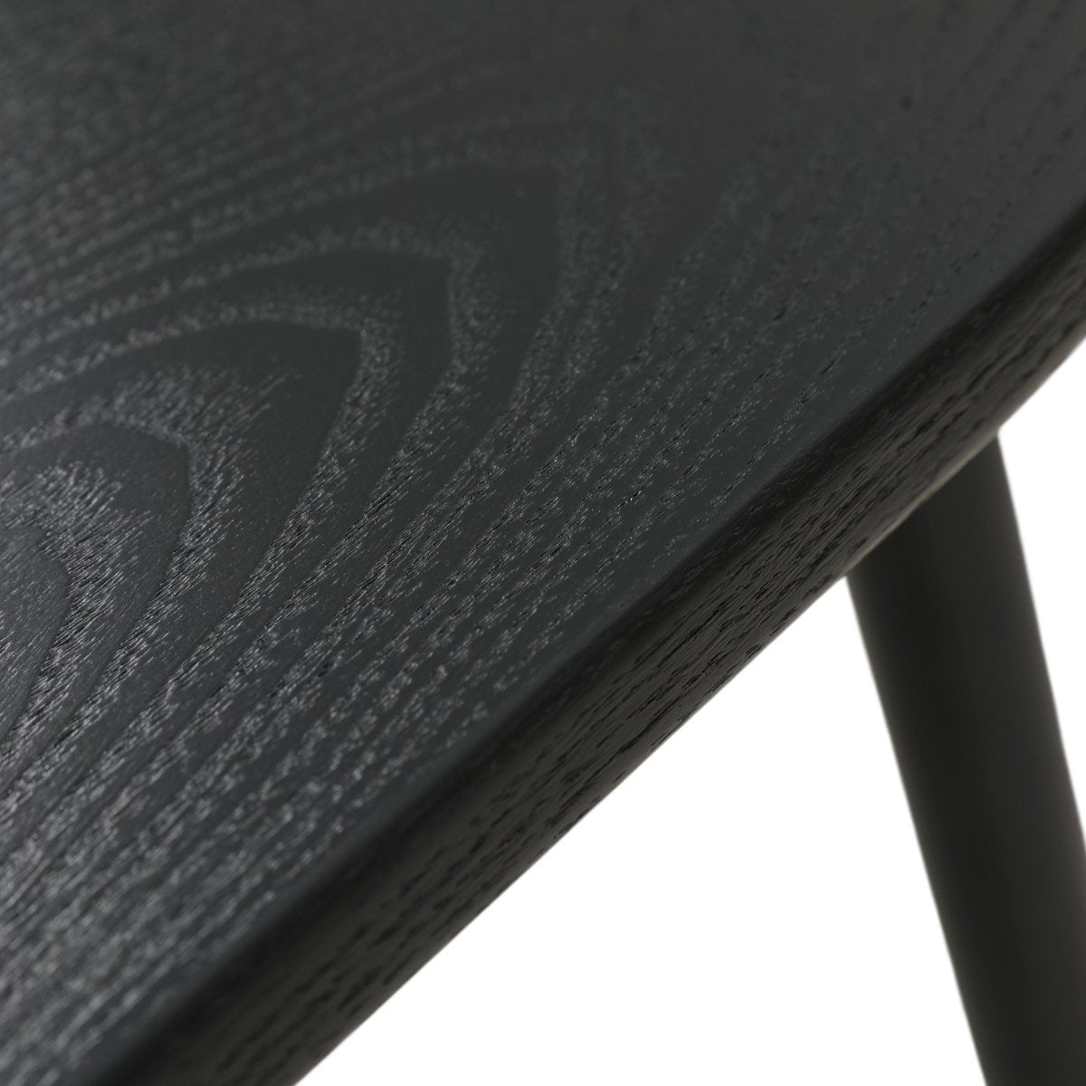 Tule Modern Oval Dining Table with MDF Tabletop and Black Steel Legs Dining Table Leisuremod