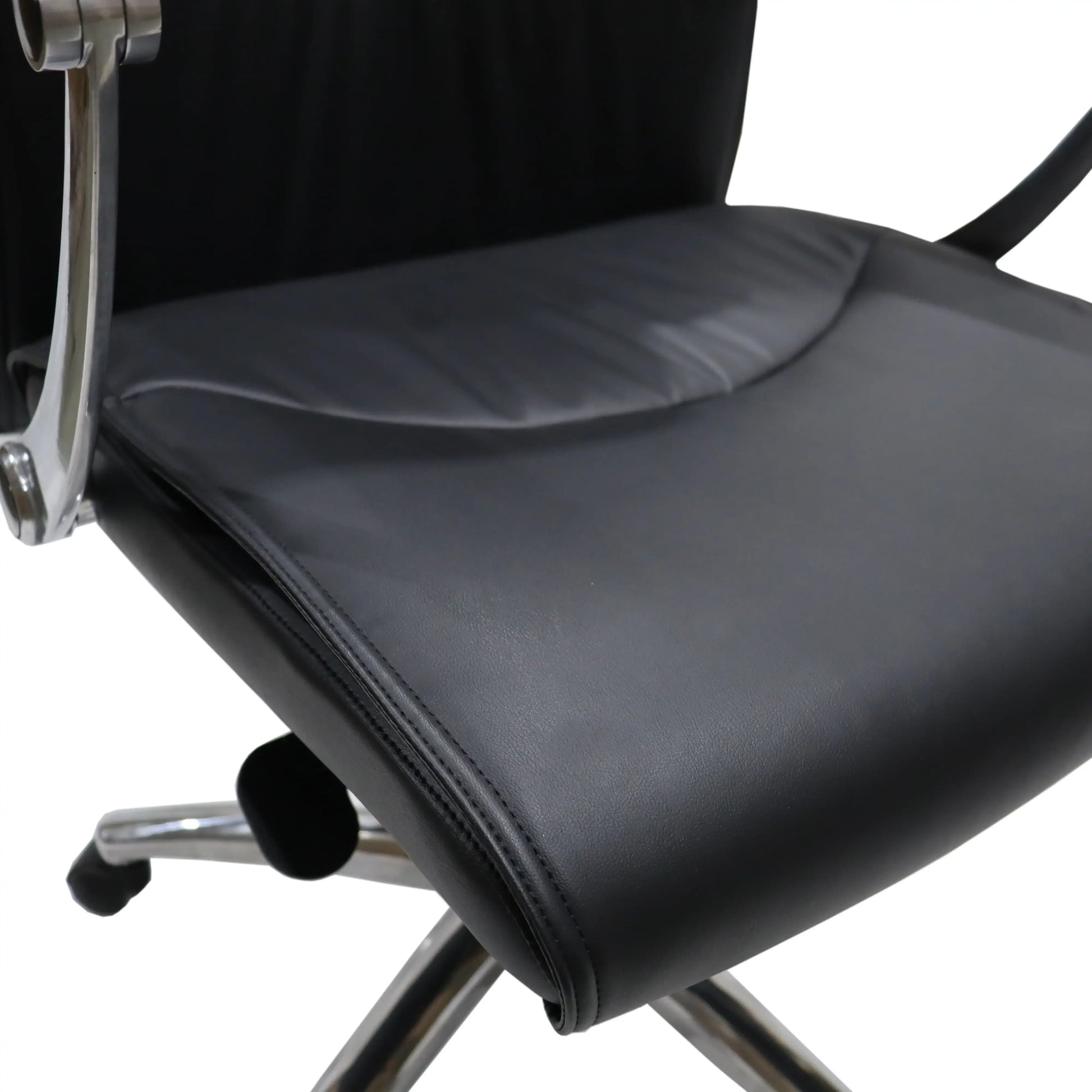 Vantage Leather Office Chair with Aluminum Base and Swivel, and Tilt - Elax Furniture