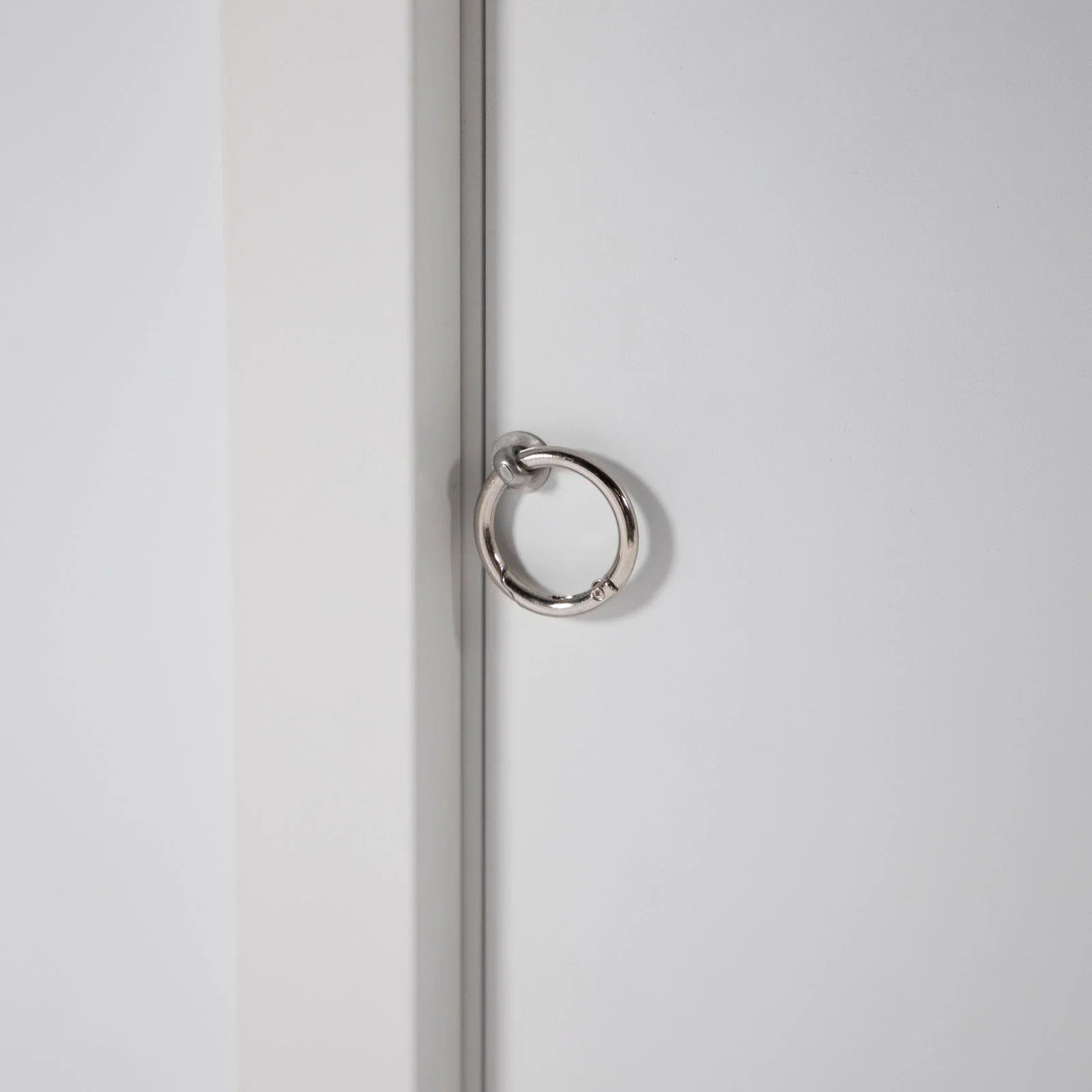 Walbrooke Modern Round Tank Holder Table with Tempered Glass Top and Powder Coated Aluminum - Elax Furniture