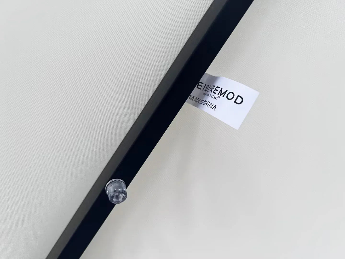 Willry Modern Outdoor 10 Ft Offset Cantilever Hanging Patio Umbrella With Solar Powered LED - Elax Furniture