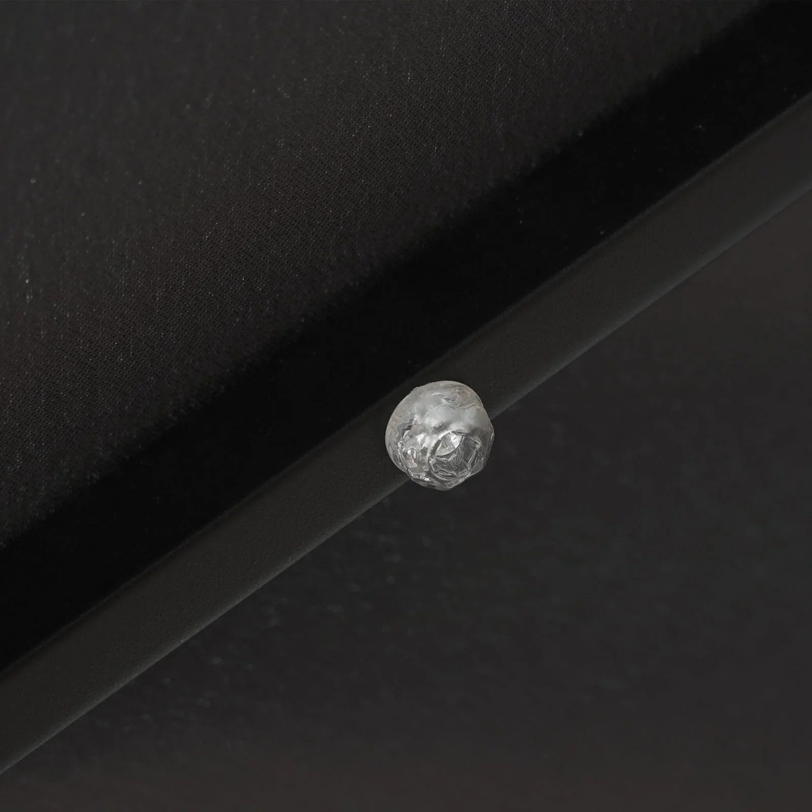 Willry Modern Outdoor 10 Ft Offset Cantilever Hanging Patio Umbrella With Solar Powered LED - Elax Furniture